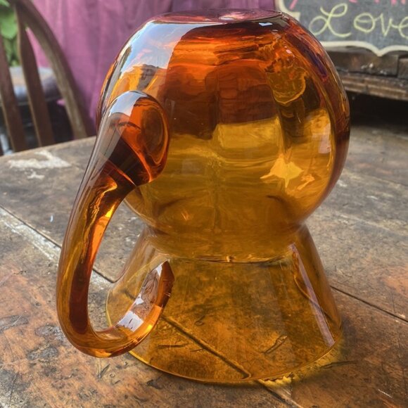 77-(VK). Vintage. Kitchen. Amber. Glass. Juice Set. - Picture 10 of 13